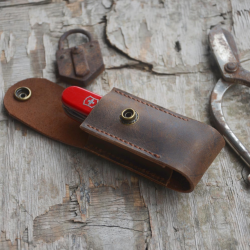 کیف و غلاف چاقو های تک تیغه و چندکاره ویکتورینوکس مشاهده مجموعه کامل کیف و غلاف چاقوهای ویکتورینوکس در ویکتولز